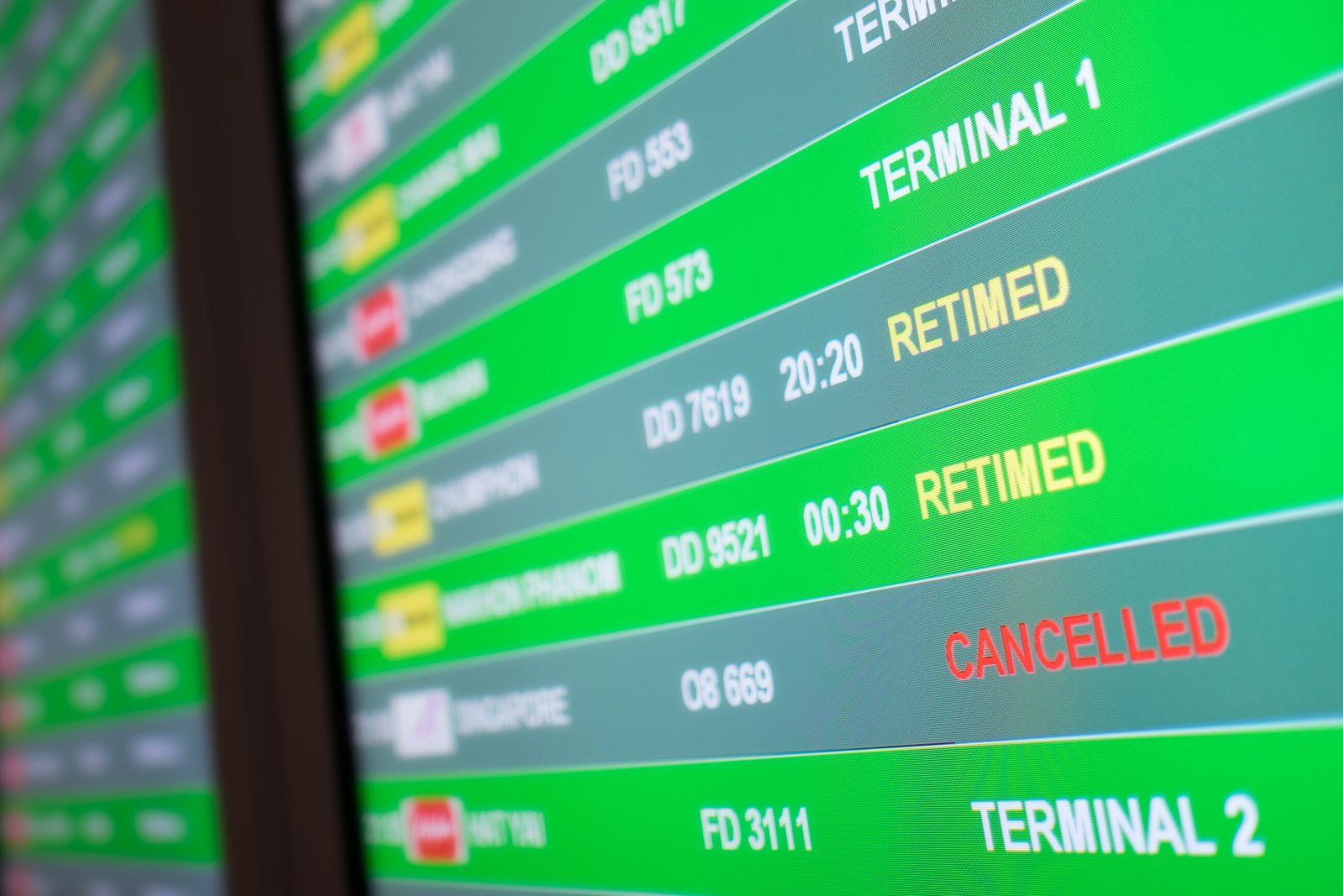 airport flight-board-2026